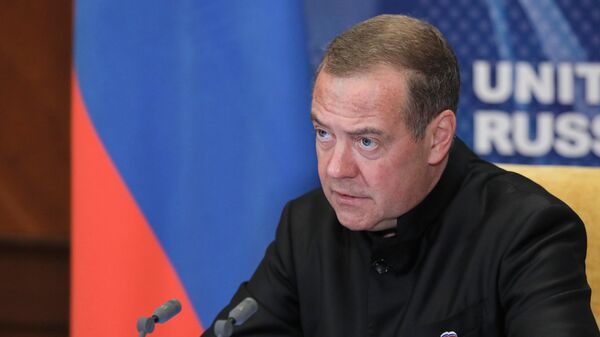 Дмитрий Медведев - 俄罗斯卫星通讯社