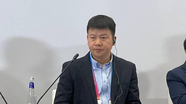 中国科学院上海应用物理研究所研究员黄鹤飞 - 俄罗斯卫星通讯社