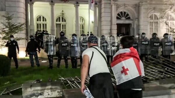 格鲁吉亚总理指责欧盟大使对第比利斯骚乱负责 - 俄罗斯卫星通讯社