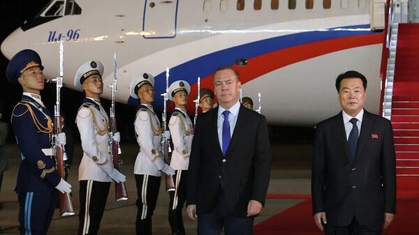 梅德韋傑夫訪朝期間將出席黨際活動 - 俄羅斯衛星通訊社