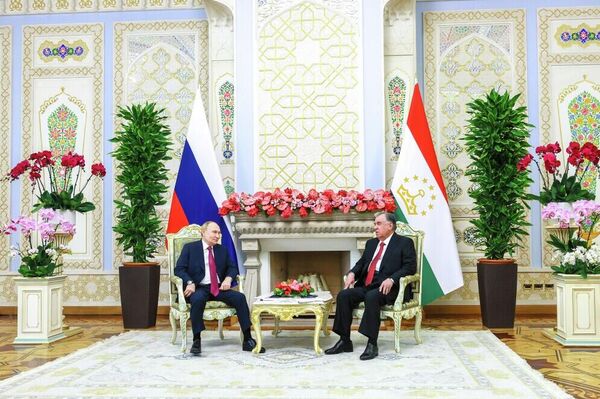 普京會晤拉赫蒙 - 俄羅斯衛星通訊社