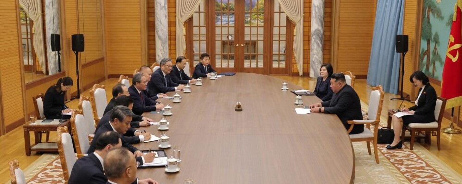 金正恩会见中国总理李强 - 俄罗斯卫星通讯社, 1920, 10.10.2025