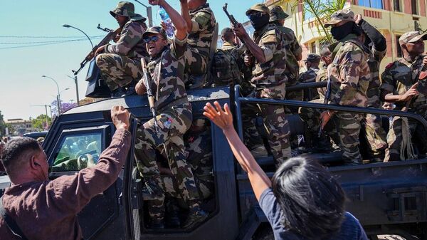 媒体：马达加斯加总统称在骚乱背景下解散国民议会 - 俄罗斯卫星通讯社