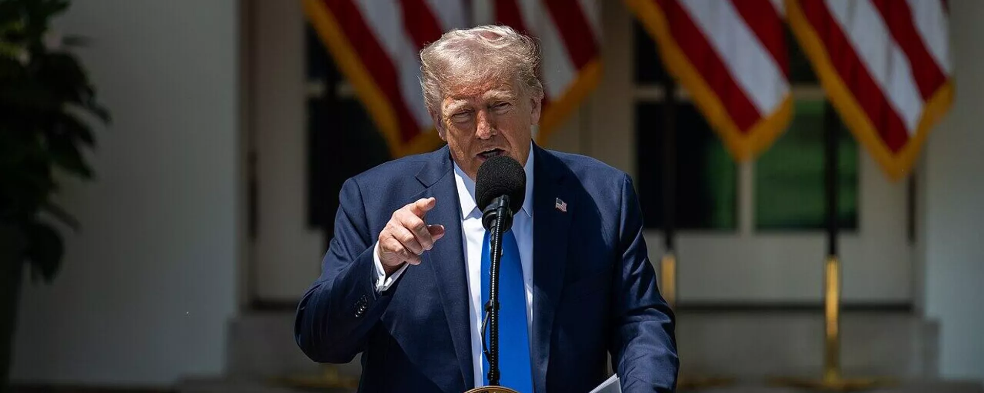 特朗普敦促尽快达成乌克兰问题协议，认为拖延将导致乌方失去更多领土 - 俄罗斯卫星通讯社, 1920, 29.12.2025