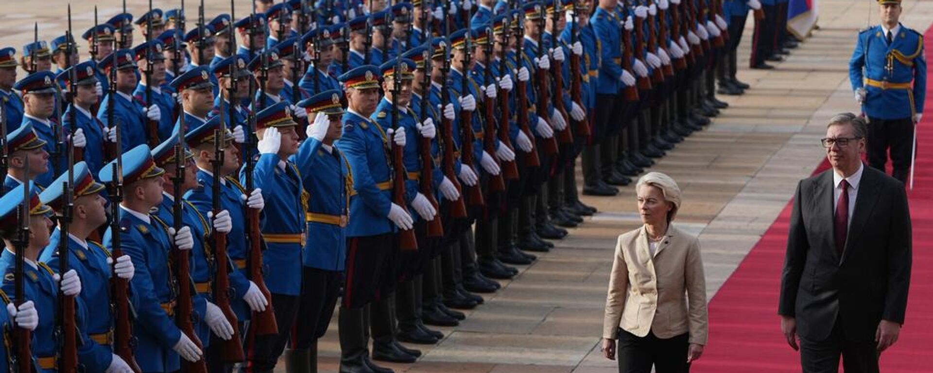 欧盟委员会主席：塞尔维亚要入盟应加入对俄制裁 - 俄罗斯卫星通讯社, 1920, 15.10.2025