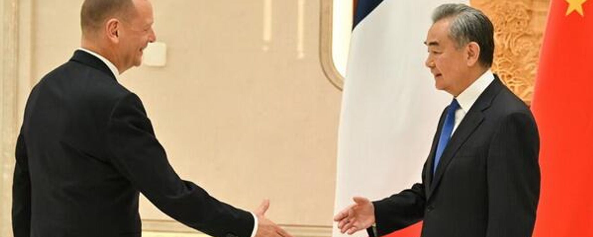 中法舉行戰略對話 - 俄羅斯衛星通訊社, 1920, 16.10.2025