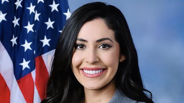 美國共和黨籍眾議員安娜·保利娜·盧納 - 俄羅斯衛星通訊社