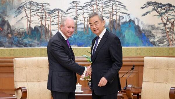 王毅会见黑石集团董事长兼首席执行官苏世民 - 俄罗斯卫星通讯社