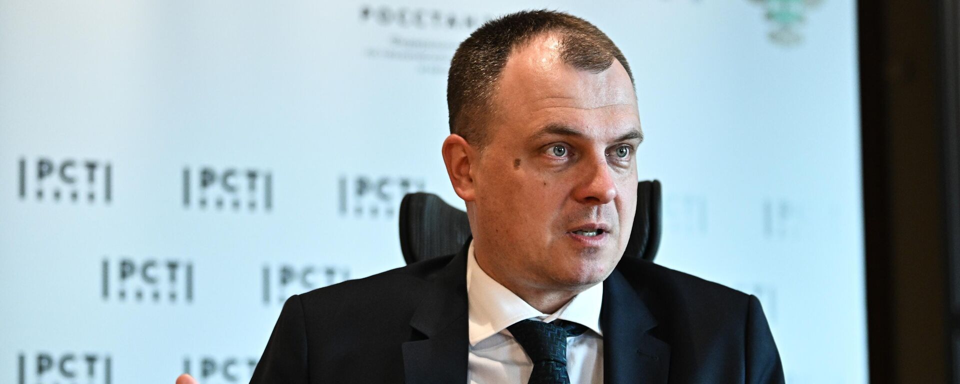 俄罗斯标准局局长安东•沙拉耶夫 - 俄罗斯卫星通讯社, 1920, 20.10.2025