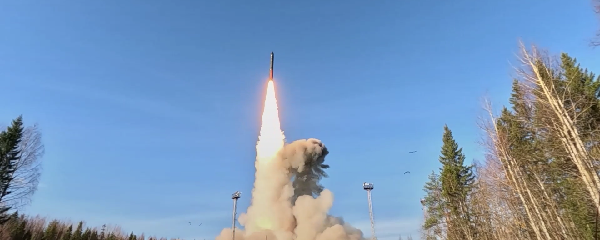 俄国防部发布“亚尔斯”洲际弹道导弹试射画面 - 俄罗斯卫星通讯社, 1920, 22.10.2025