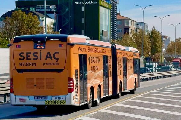 卫星通讯社土耳其分社品牌专车已在伊斯坦布尔关键交通干线投入运营 卫星通讯社土耳其分社品牌专车已在伊斯坦布尔关键交通干线投入运营 - 俄罗斯卫星通讯社