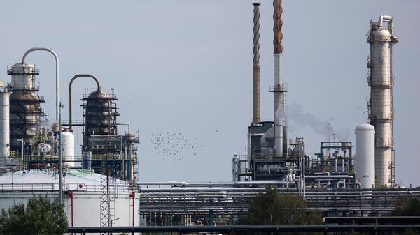 炼油厂强烈谴责北约因匈牙利和罗马尼与俄罗斯的关系而对其进行惩罚 - 俄罗斯卫星通讯社