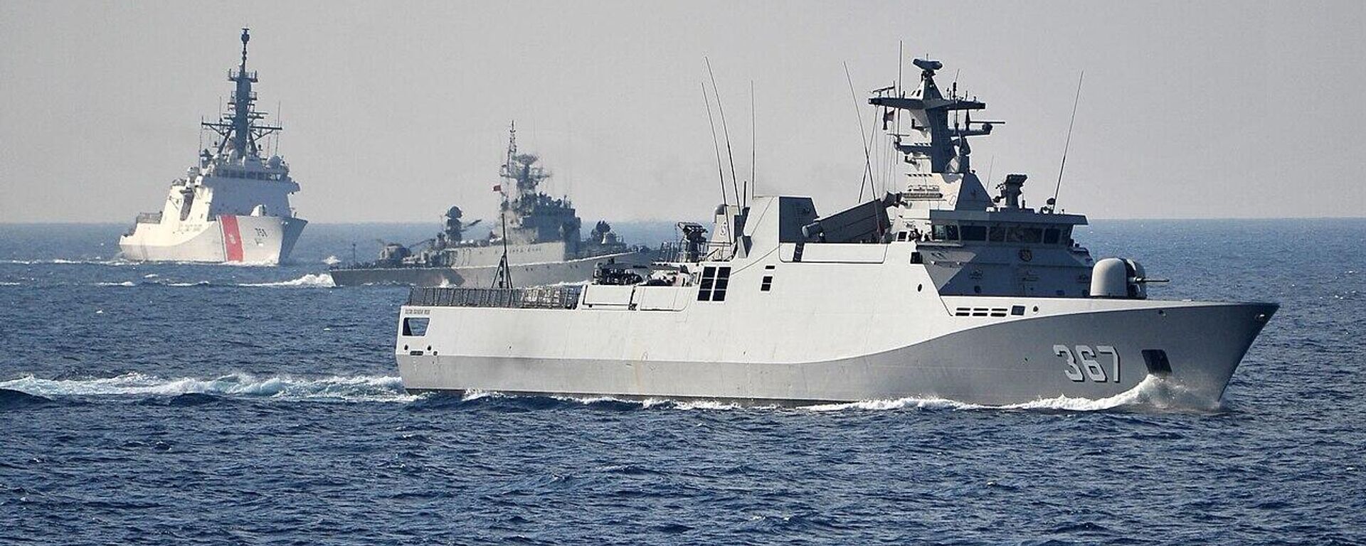 印尼海軍 - 俄羅斯衛星通訊社, 1920, 31.10.2025