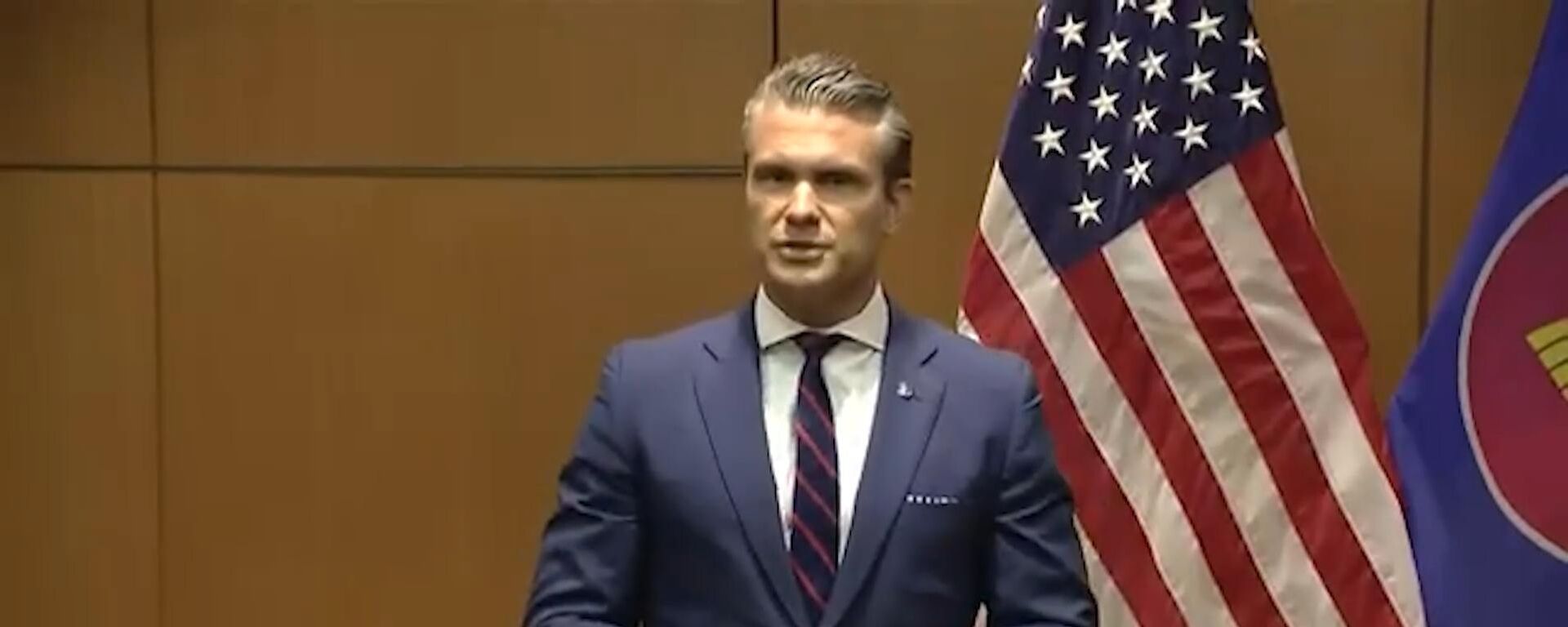 美防長稱恢復核試驗將降低核衝突風險 - 俄羅斯衛星通訊社, 1920, 31.10.2025