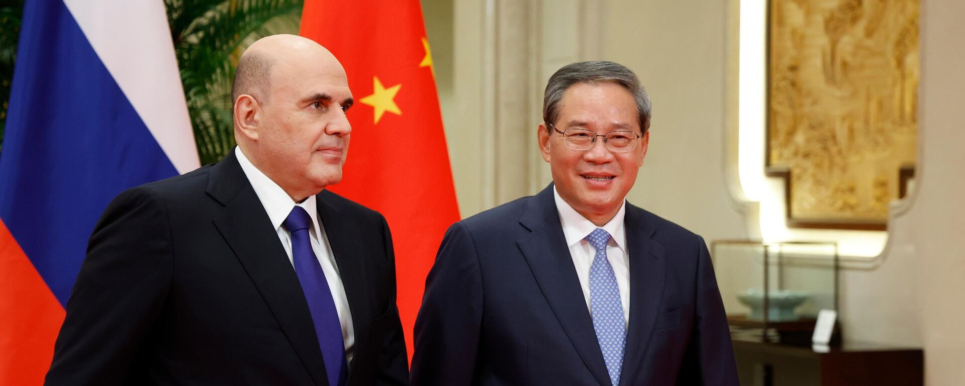 中國國務院總理李強：中國願與俄羅斯加強協作，以更有效地維護兩國共同利益 - 俄羅斯衛星通訊社, 1920, 03.11.2025