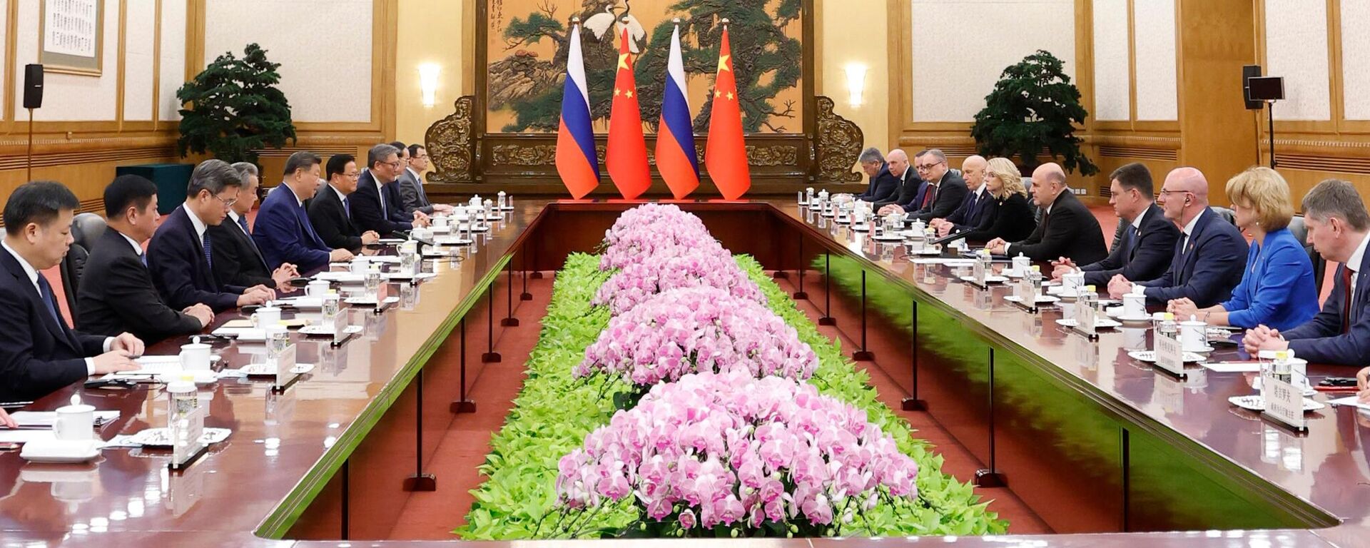 克宮：俄總理已向普京彙報與習近平會談的全部內容 - 俄羅斯衛星通訊社, 1920, 06.11.2025