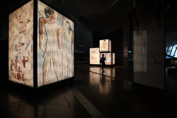 游客在大埃及博物馆参观。 - 俄罗斯卫星通讯社