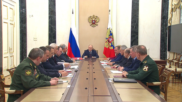 普京称特朗普关于核试验的言论是严肃问题 - 俄罗斯卫星通讯社