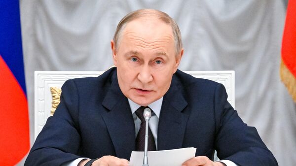 普京表示愿意与特朗普在布达佩斯举行会晤 - 俄罗斯卫星通讯社