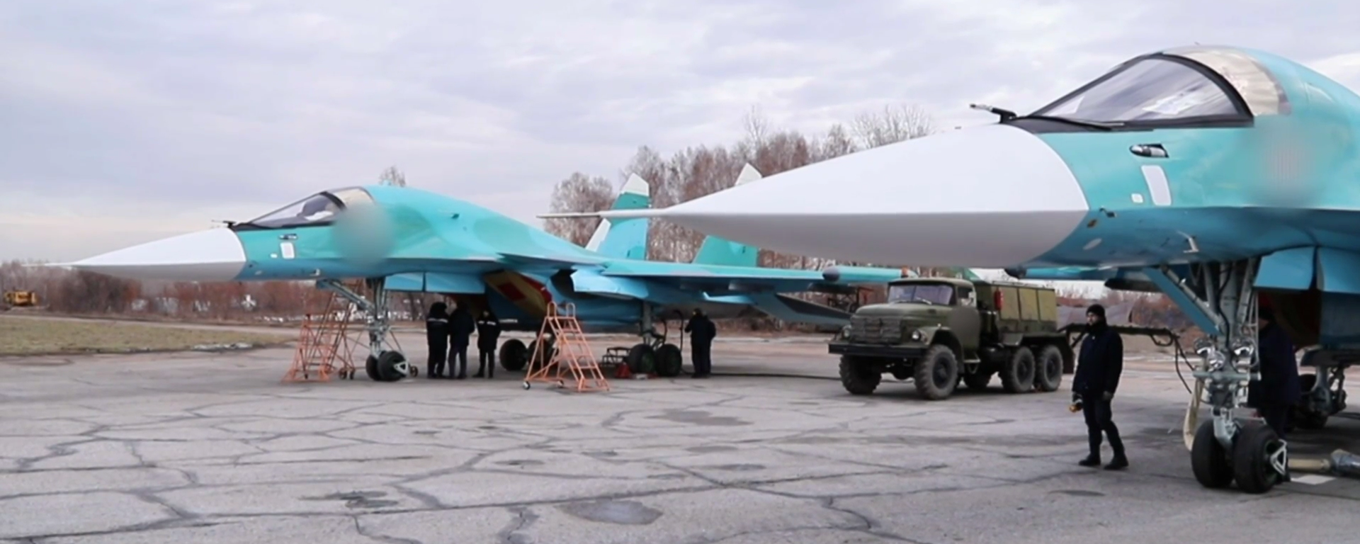 俄联合航空制造集团向国防部交付新一批苏-34战斗轰炸机 - 俄罗斯卫星通讯社, 1920, 06.11.2025