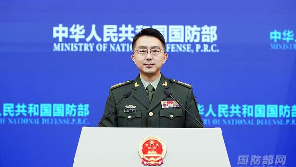 中国国防部回应有关中国军方相继发布视频是否是警告日本问题 - 俄罗斯卫星通讯社
