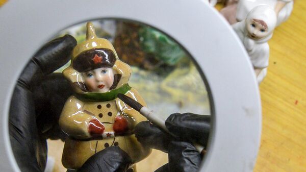 瑟谢尔季瓷器厂的艺术品 - 俄罗斯卫星通讯社