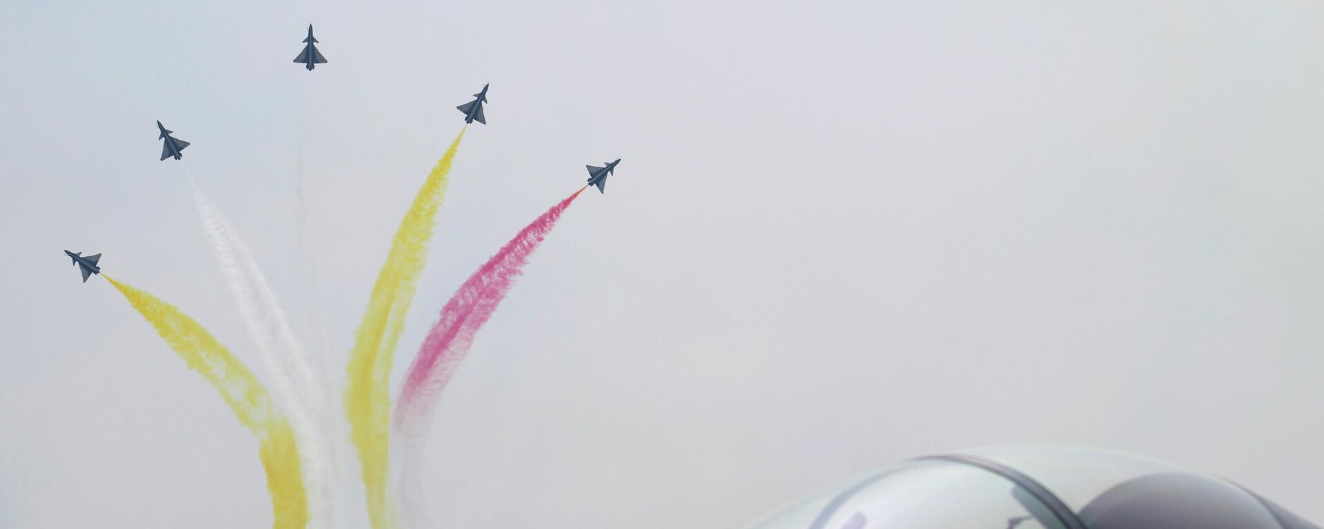 中国人民解放军南部战区位中国黄岩岛领海领空及周边区域组织战备警巡 - 俄罗斯卫星通讯社, 1920, 31.12.2025