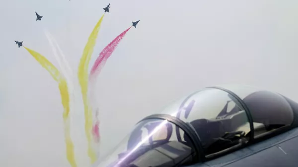 中国人民解放军南部战区位中国黄岩岛领海领空及周边区域组织战备警巡 - 俄罗斯卫星通讯社