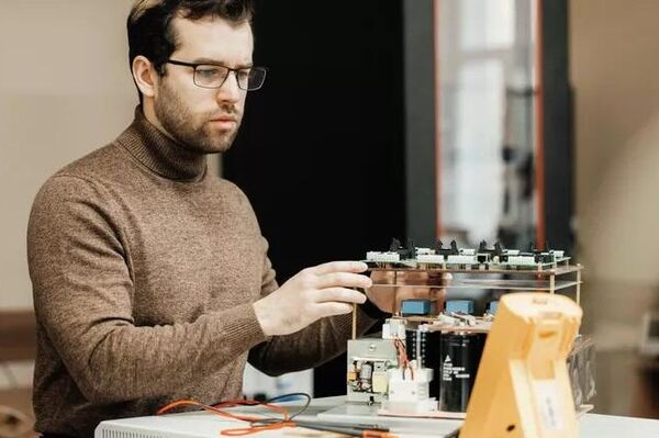 俄科学家使用绿色能源避免电网事故 - 俄罗斯卫星通讯社