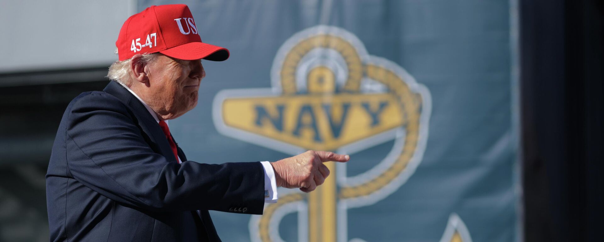 媒体：特朗普在主办方承诺避免讨论一系列话题后同意出席达沃斯经济论坛 - 俄罗斯卫星通讯社, 1920, 21.11.2025