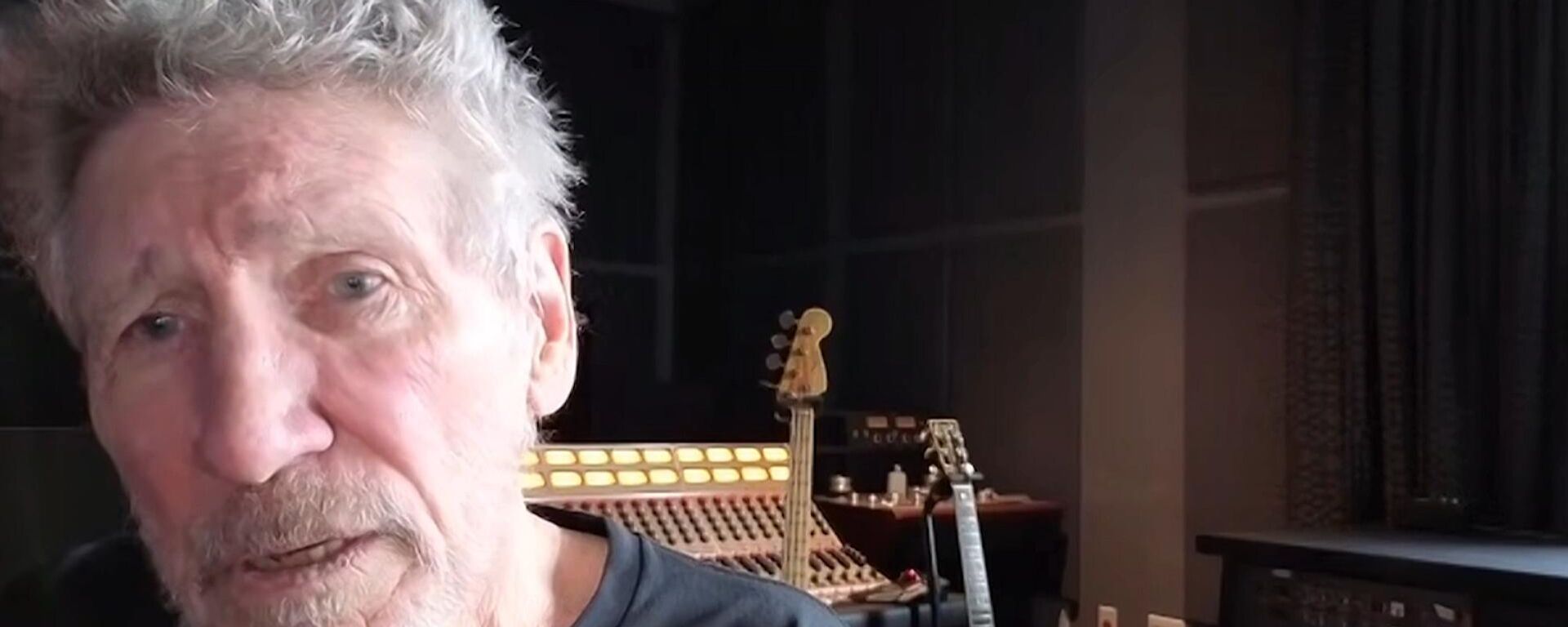 英國搖滾樂隊創始人：西方不希望人們瞭解烏克蘭納粹的真相 - 俄羅斯衛星通訊社, 1920, 16.11.2025