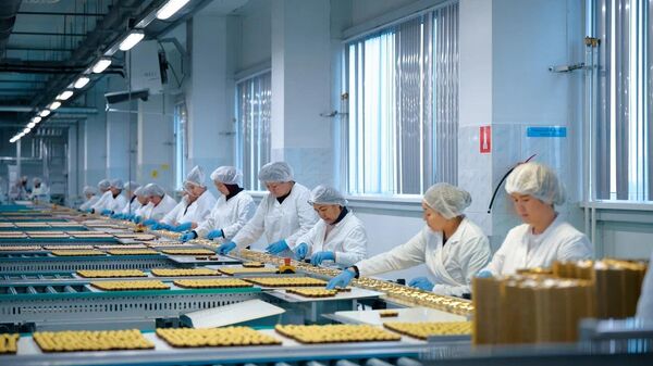 莫斯科糖果厂开始24小时不间断生产新年礼品 - 俄罗斯卫星通讯社
