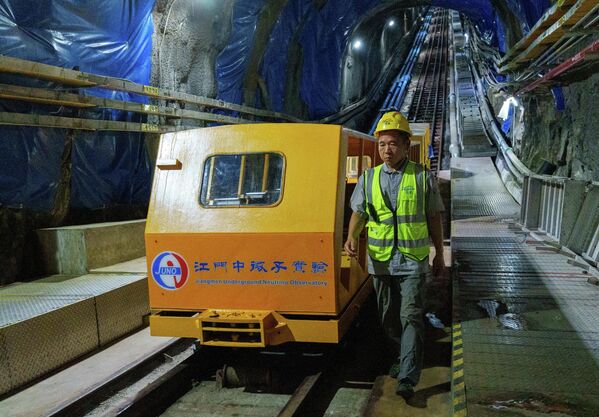 實驗證明，江門中微子探測器達到了設計要求，能夠高效從事物理學研究。 - 俄羅斯衛星通訊社