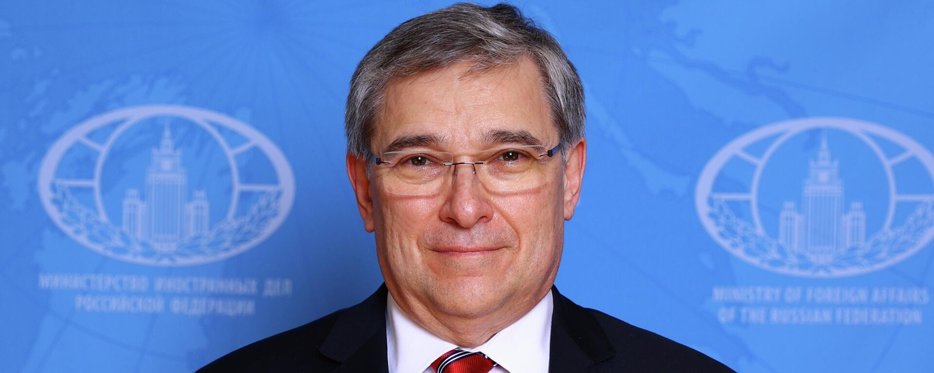 俄羅斯駐匈牙利大使葉夫根尼·斯坦尼斯拉沃夫 - 俄羅斯衛星通訊社, 1920, 24.11.2025