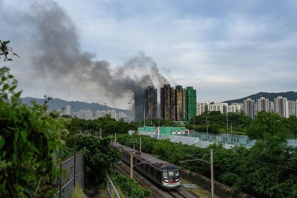 火灾产生的大量浓烟。 - 俄罗斯卫星通讯社
