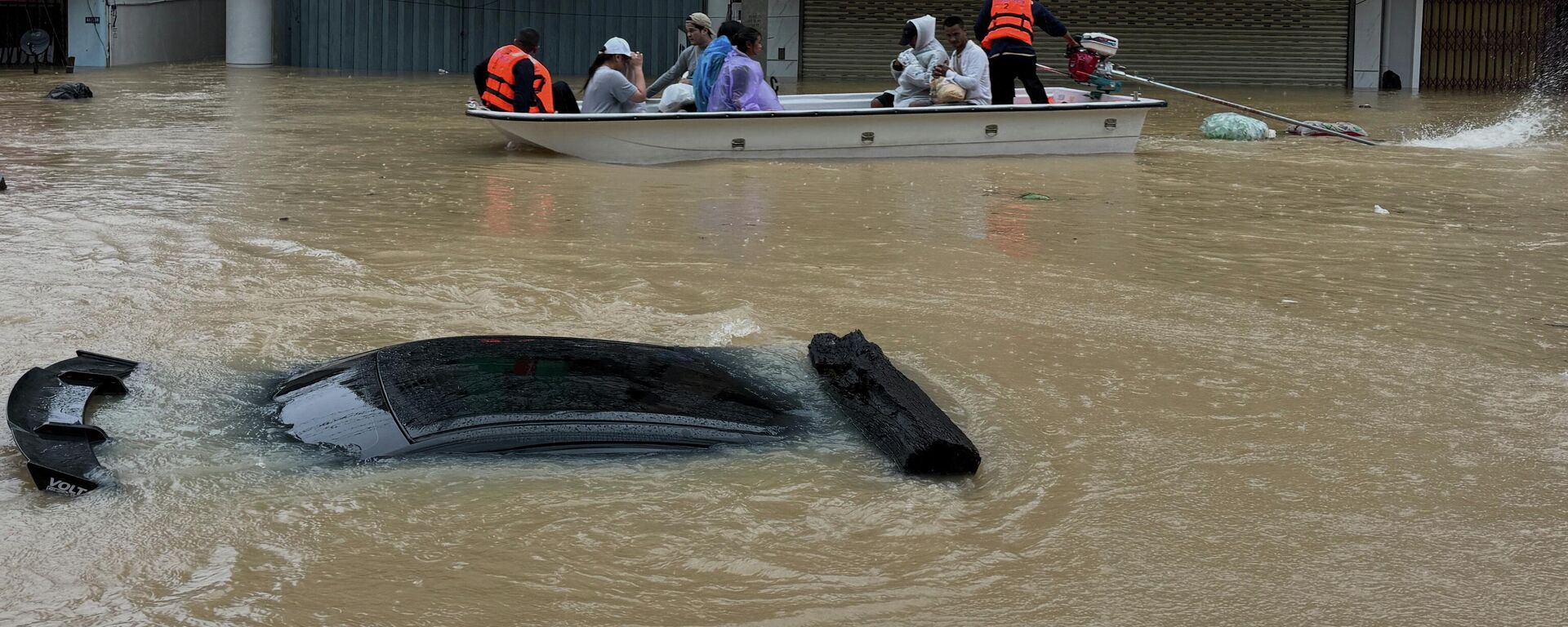 泰國宋卡府洪災 - 俄羅斯衛星通訊社, 1920, 28.11.2025