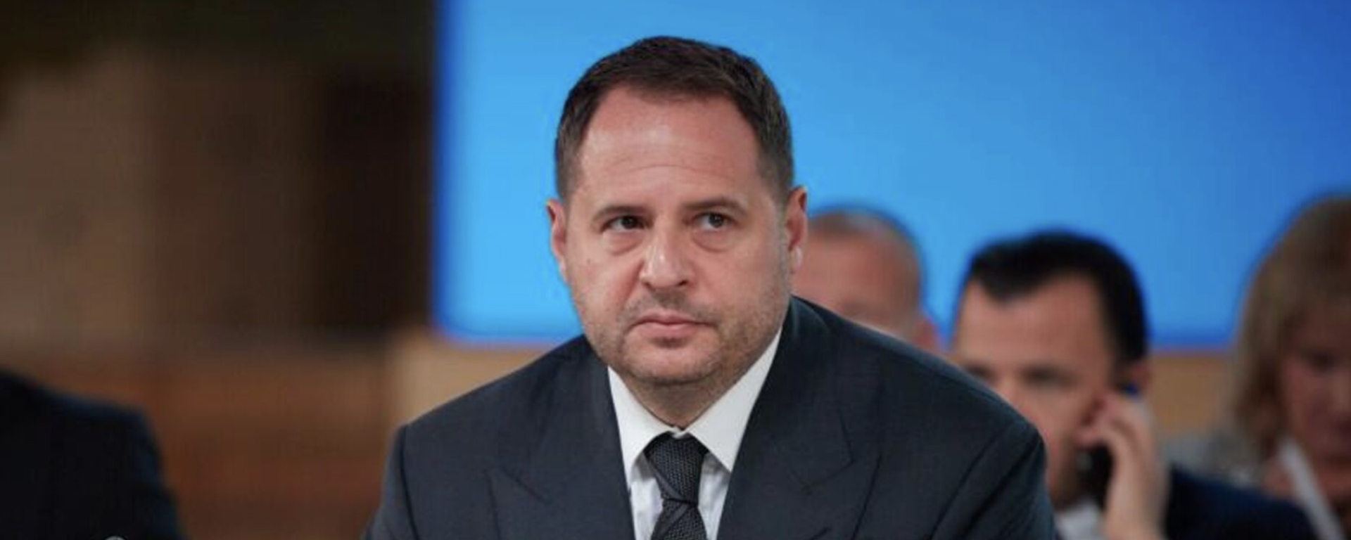 阿根廷分析師：葉爾馬克辭職與特朗普向基輔施壓推行和平計劃有關 - 俄羅斯衛星通訊社, 1920, 29.11.2025