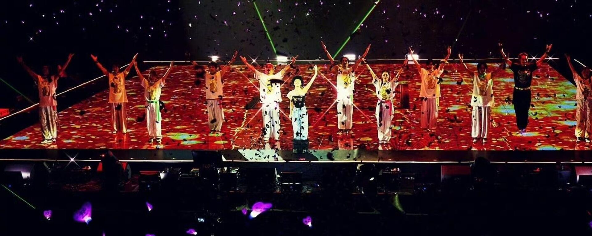 日媒：受高市早苗錯誤涉台言論影響，日本藝人在華公演接連取消 - 俄羅斯衛星通訊社, 1920, 30.11.2025