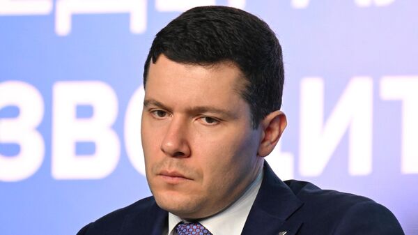 Антон Алиханов  - 俄羅斯衛星通訊社