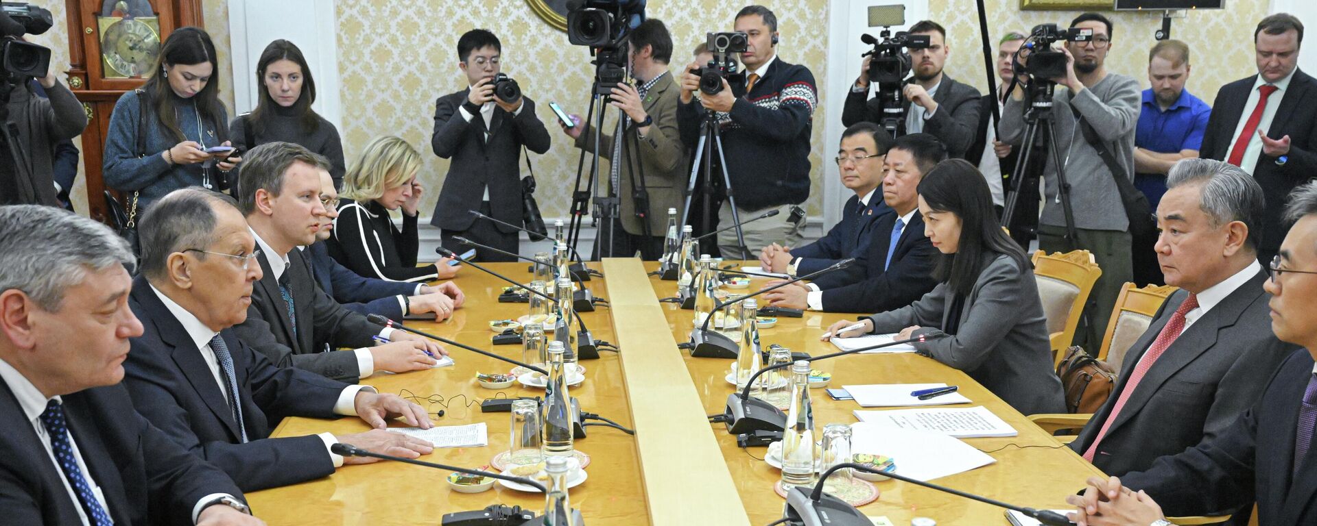 俄中外長 - 俄羅斯衛星通訊社, 1920, 03.12.2025