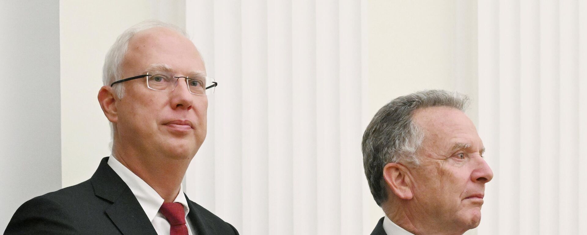 基里爾·德米特里耶夫與蒂夫·威特科夫 - 俄羅斯衛星通訊社, 1920, 03.12.2025