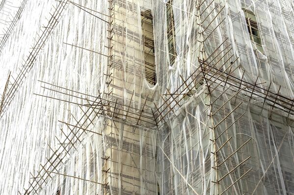 西灣河地區一個翻新工程中的竹棚架 - 俄羅斯衛星通訊社