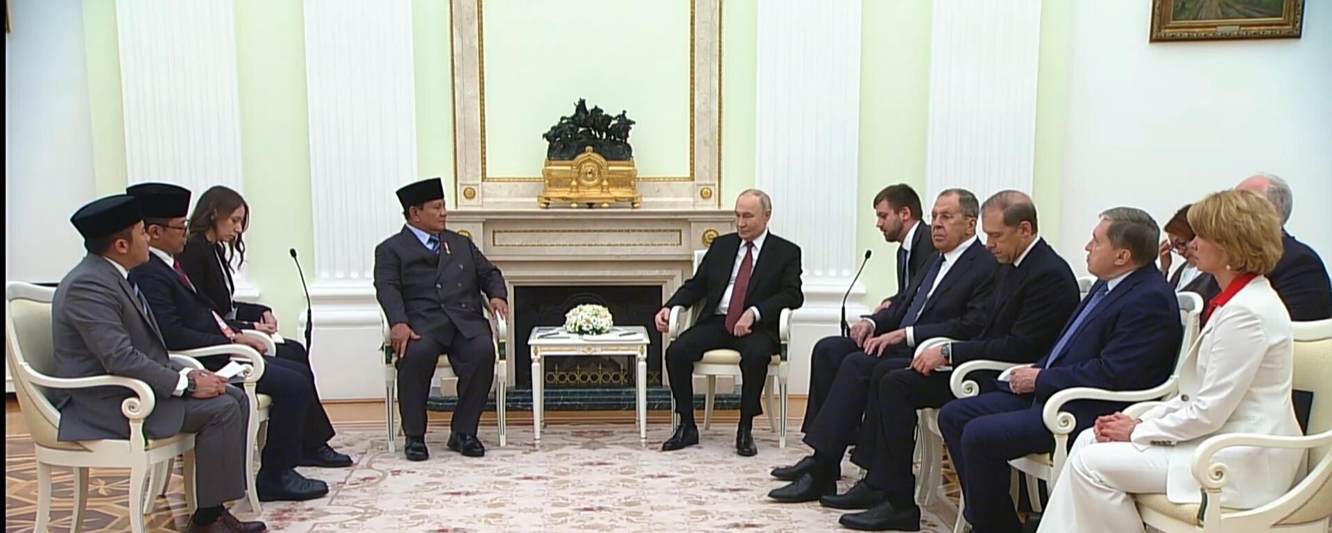 普京:俄罗斯愿意参与印尼核能事业的发展 普京:俄罗斯愿意参与印尼核能事业的发展 - 俄罗斯卫星通讯社, 1920, 10.12.2025