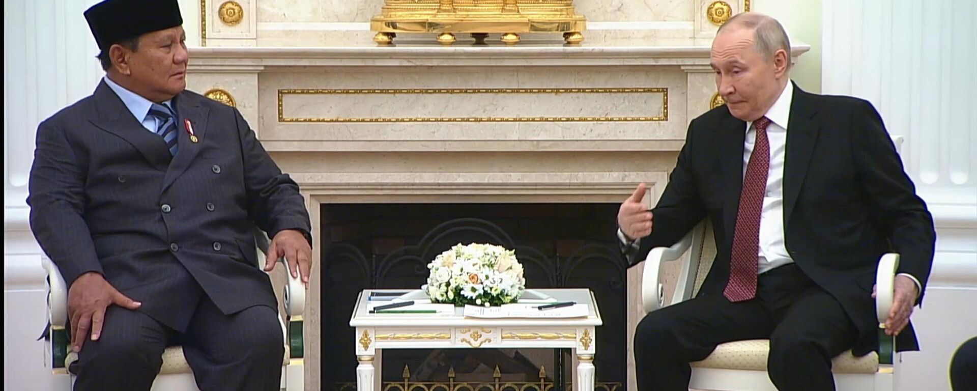 普京：俄罗斯与印尼在军事技术合作领域拥有牢固关系 - 俄罗斯卫星通讯社, 1920, 10.12.2025