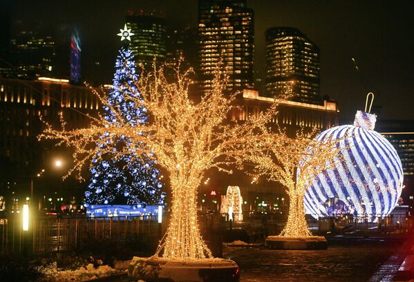 莫斯科俯首山上的节日彩灯。 - 俄罗斯卫星通讯社