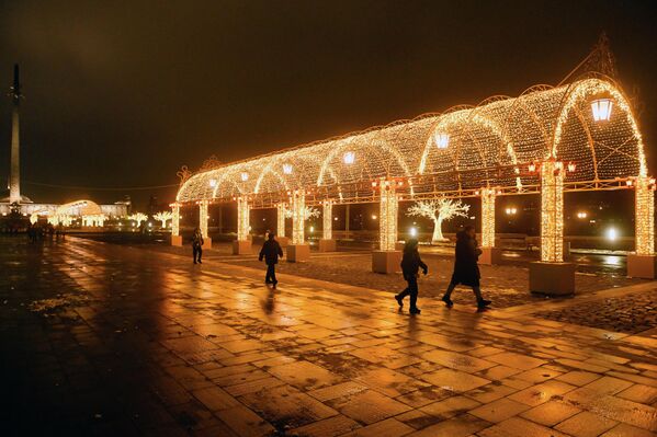 莫斯科俯首山上的节日彩灯。 - 俄罗斯卫星通讯社