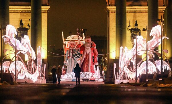 莫斯科库图佐夫大街的节日灯饰。 - 俄罗斯卫星通讯社