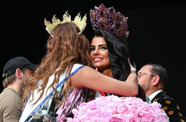 亚历山德拉·赫瓦托娃赢得第十届“世界俄罗斯夫人”全俄选美比赛冠军 - 俄罗斯卫星通讯社