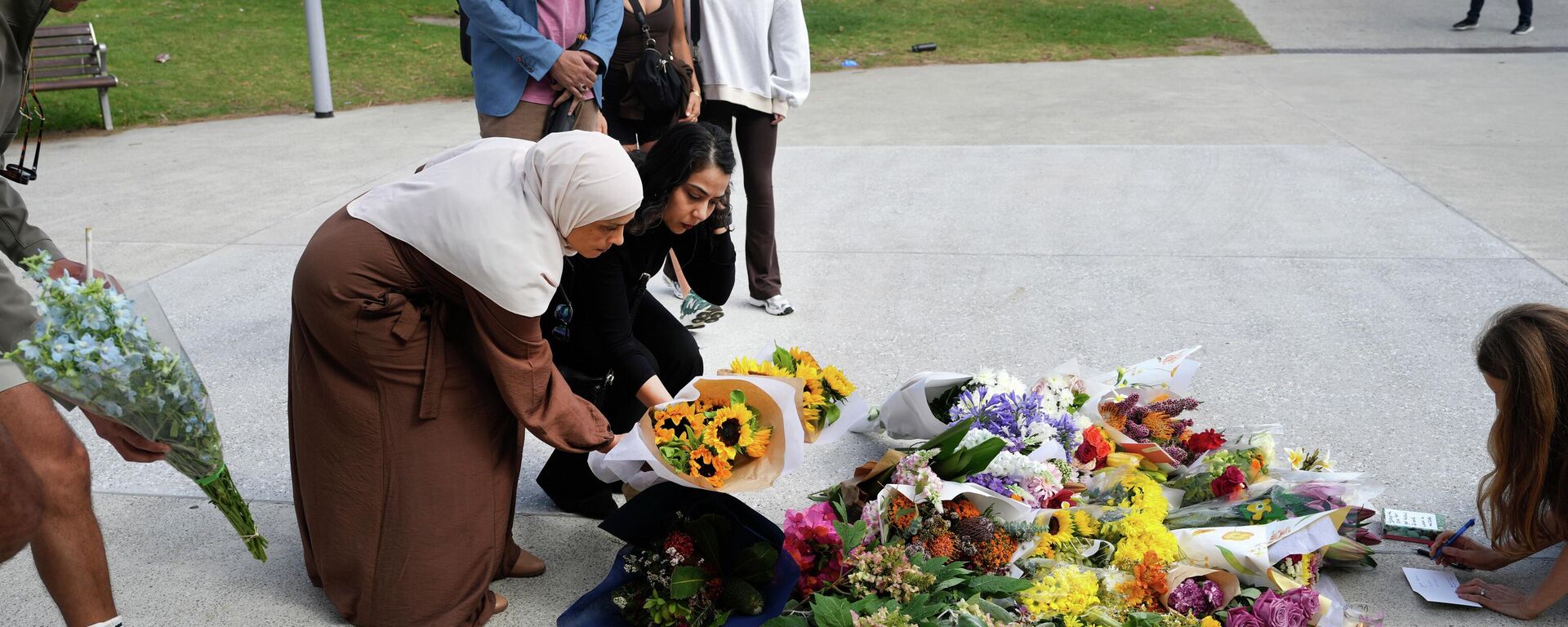 俄方強烈譴責澳大利亞野蠻恐襲 - 俄羅斯衛星通訊社, 1920, 15.12.2025