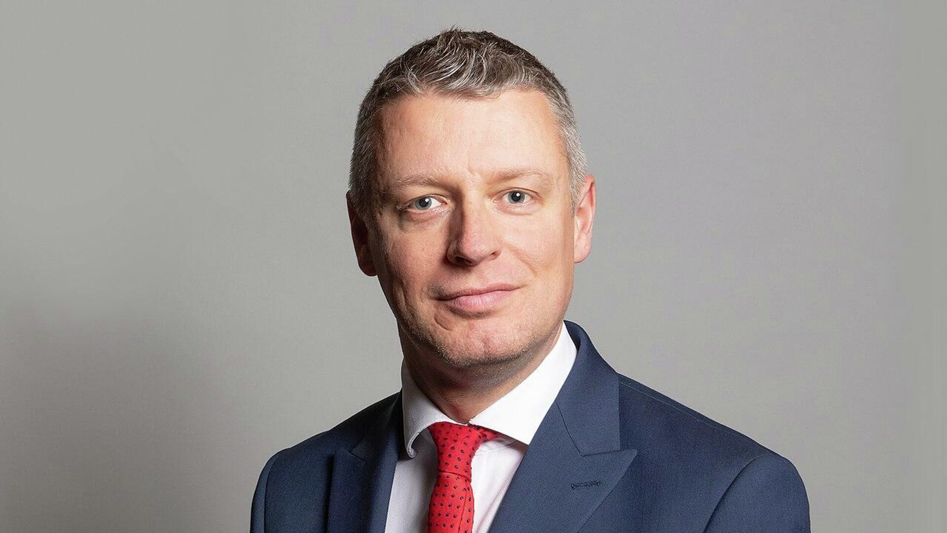 英国国防副大臣卢克•波拉德 英国国防副大臣卢克•波拉德 - 俄罗斯卫星通讯社, 1920, 19.12.2025